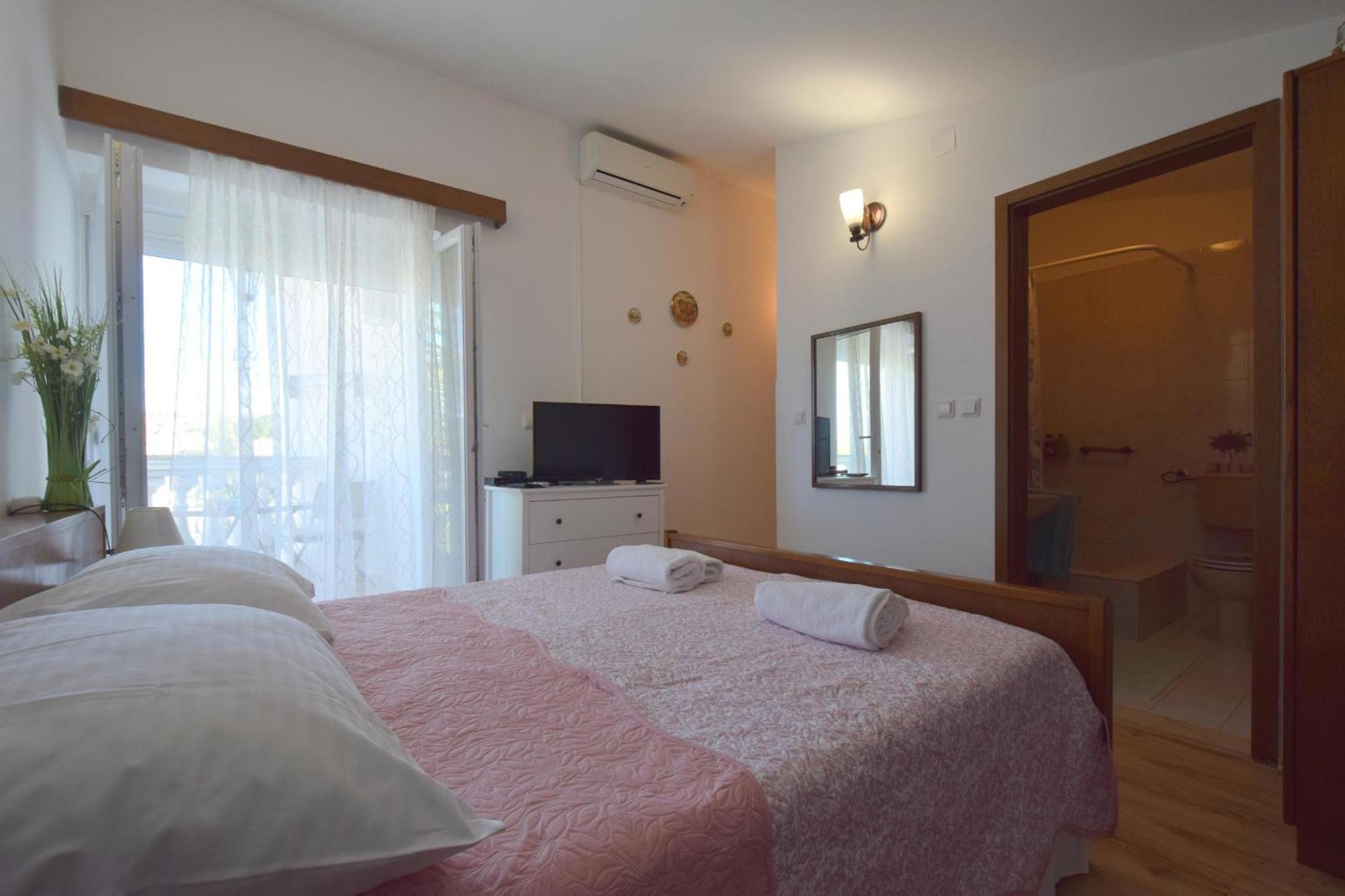 מאלינסקה Apartments Pavic מראה חיצוני תמונה