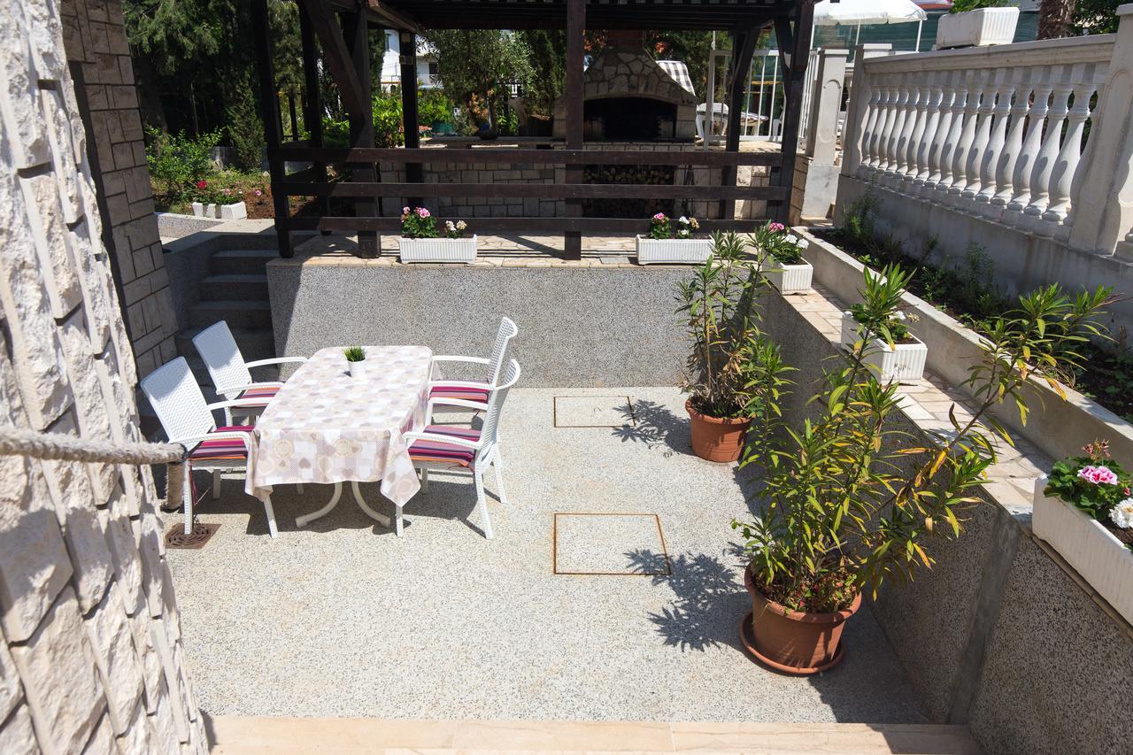 מאלינסקה Apartments Pavic מראה חיצוני תמונה