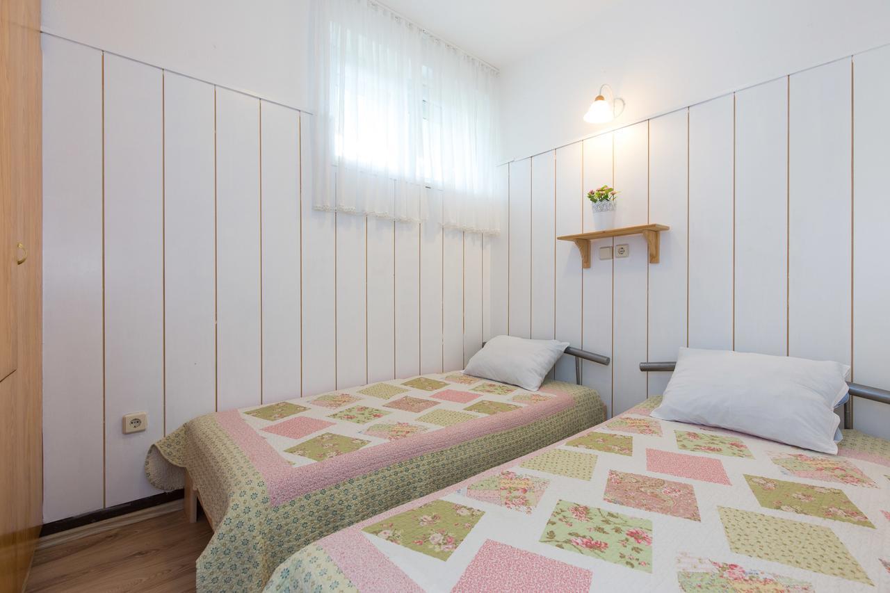 מאלינסקה Apartments Pavic מראה חיצוני תמונה