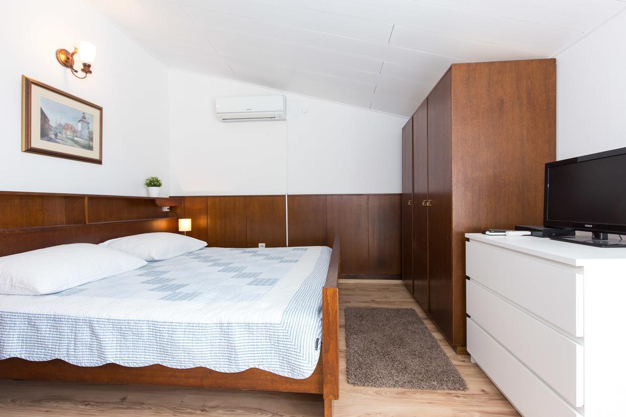 מאלינסקה Apartments Pavic מראה חיצוני תמונה