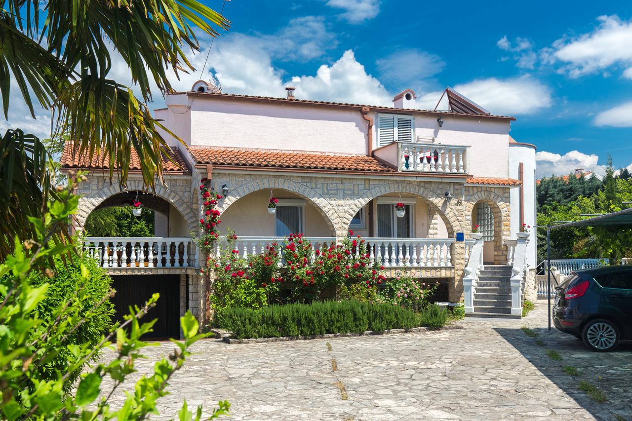 מאלינסקה Apartments Pavic מראה חיצוני תמונה