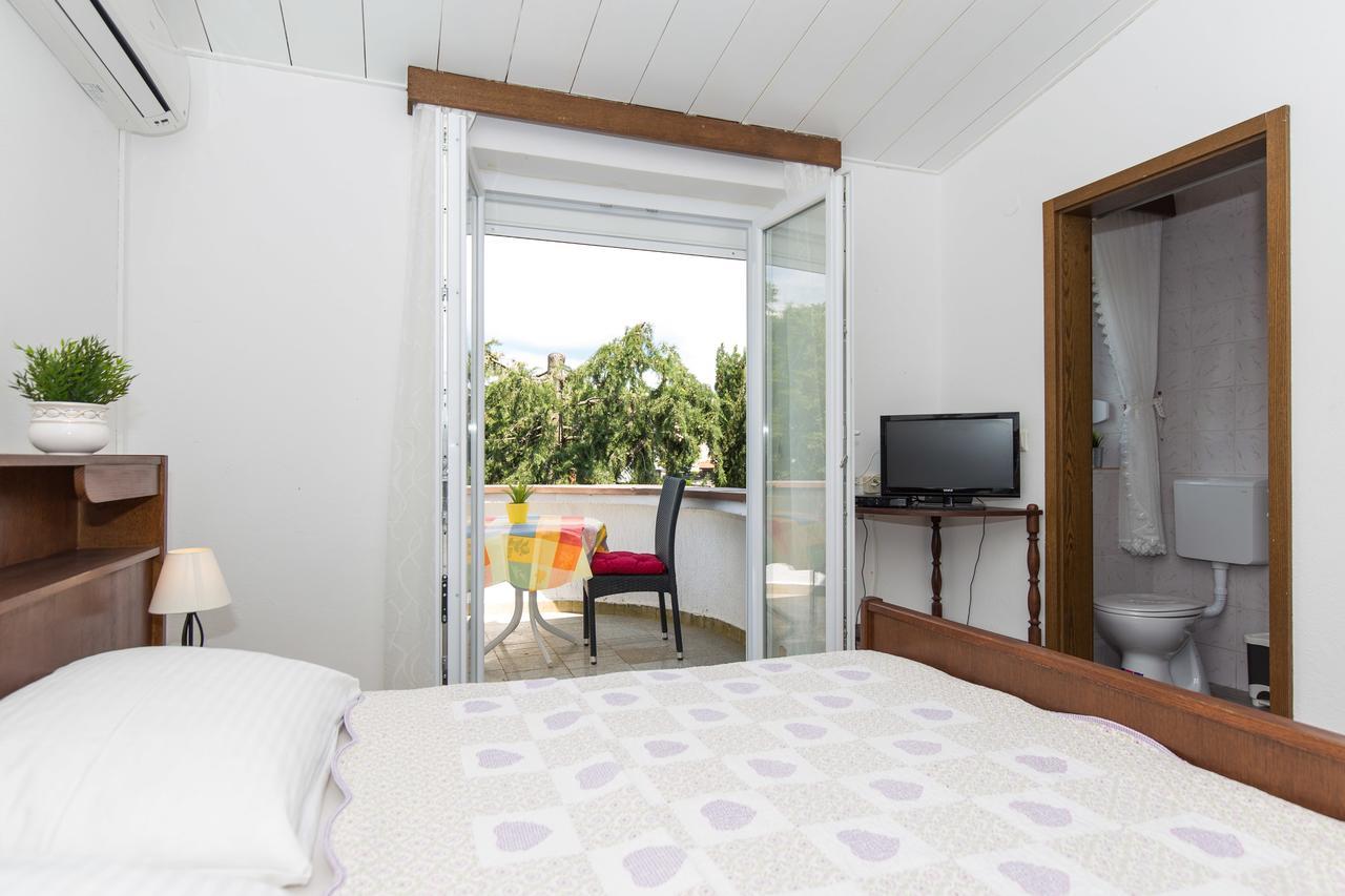 מאלינסקה Apartments Pavic מראה חיצוני תמונה